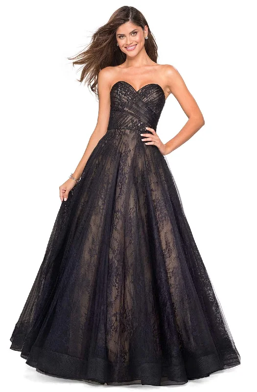 Formal Dress for Winter WeddingsLa Femme - 27135 Strapless Sweetheart Lace Ballgown